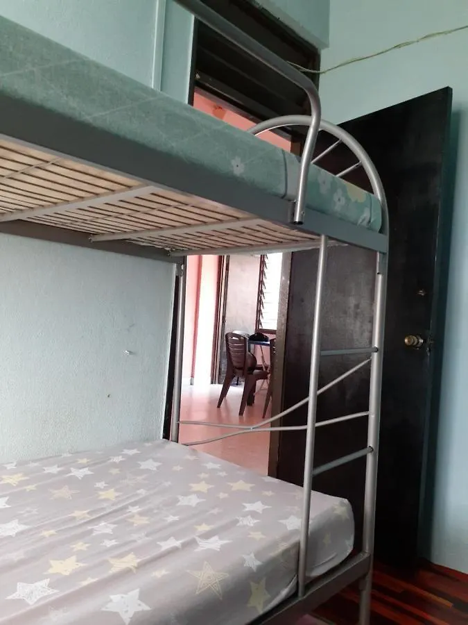 Homestay Idaman Tun Hussein - Harga Untuk 1 Rumah ,1 Bilik ,1 Bilik Air 4 Single Bed - Not Sharing Perai Lejlighed